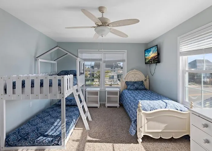 5 Bedroom New House In The Crest